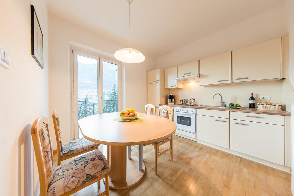 Haus Dorfblick Apartman Caldaro Kültér fotó